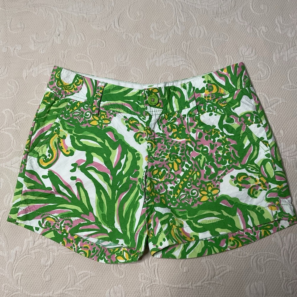 Lilly Pulitzer The Callahan‎ shorts seeing Green pink elephants size 0